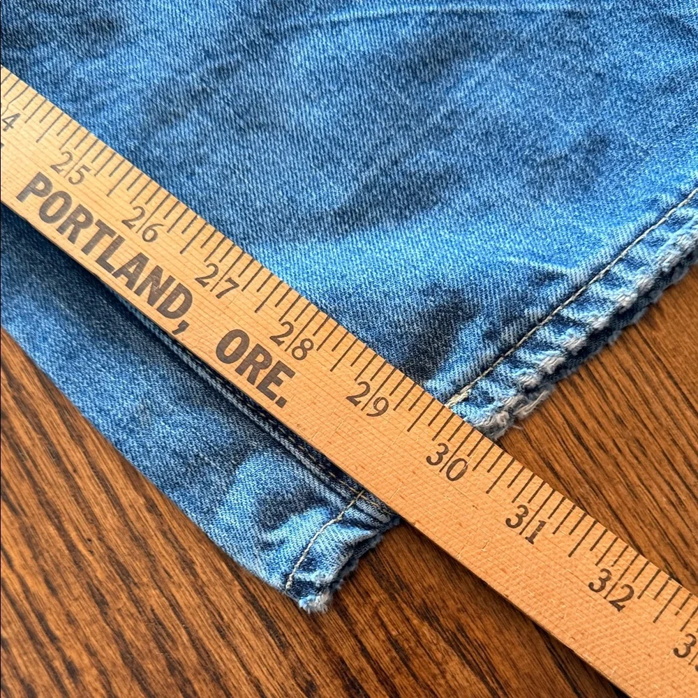 Levi’s 541 Faded Distressed Athletic Fit Jeans 32x32 comfy soft worn look